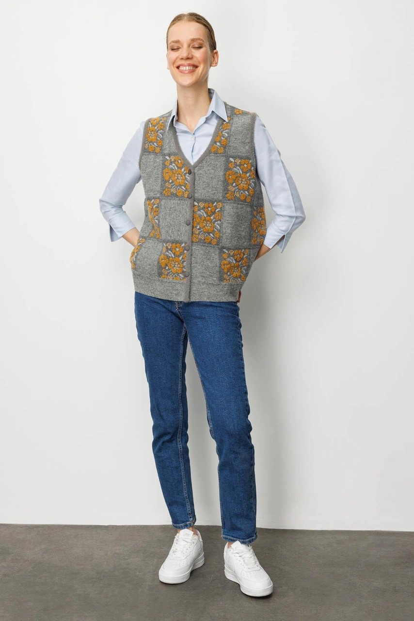 Desen Triko Kadın Pıtırcık Çiçekli Patchwork Keçe Yün Yelek Y.füme Hardal Y.füme Hardal Desen Triko Kadın Pıtırcık Çiçekli Patchwork Keçe Yün Yelek Y.füme Hardal Y.füme Hardal