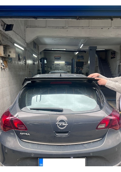 Opel Astra J Spoiler Spoyler - Bagaj Üstü Rüzgarlık