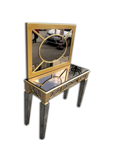 Dresuar MOTİFLİ-Ayna Kaplamalı MODEL Parlak Gold Renk Kayın torna Çekmece Kutuıda sevk El Yapım Altın Dresuar MOTİFLİ-Ayna Kaplamalı MODEL Parlak Gold Renk Kayın torna Çekmece Kutuıda sevk El Yapım Altın