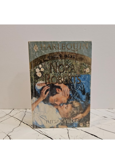Harlequın Altın Dizi - Utangaç Milyoner-gizemli Komşu-büyülü Serüven-şöhretin Bedeli-tutsak Yıldız 5 Kitap Nora Roberts