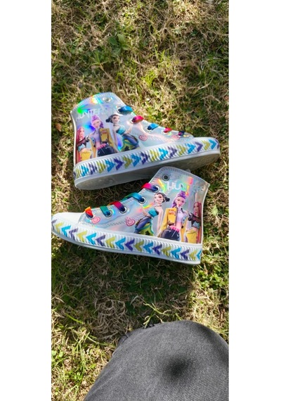 Scarpe Magiche Kız Çocuk Hologram Işıltılı Yüksek Bilek Spor Ayakkabı 31-35 Numara Arası Işıksızdır Hologram Scarpe Magiche Kız Çocuk Hologram Işıltılı Yüksek Bilek Spor Ayakkabı 31-35 Numara Arası Işıksızdır Hologram