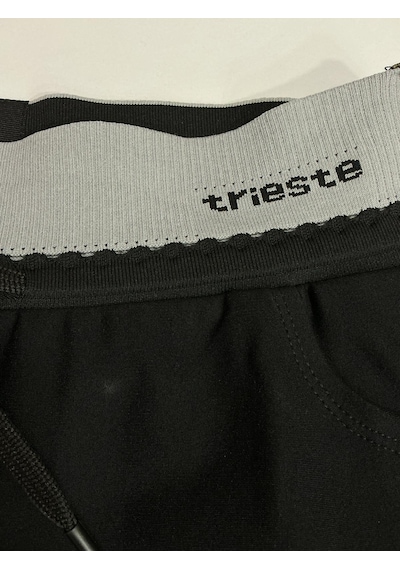 Trieste Büyük Beden Yüksek Bel Taş İşlemeli Kedi Nakış Detaylı Beli Lastikli Kadın Pantolon Siyah Trieste Büyük Beden Yüksek Bel Taş İşlemeli Kedi Nakış Detaylı Beli Lastikli Kadın Pantolon Siyah