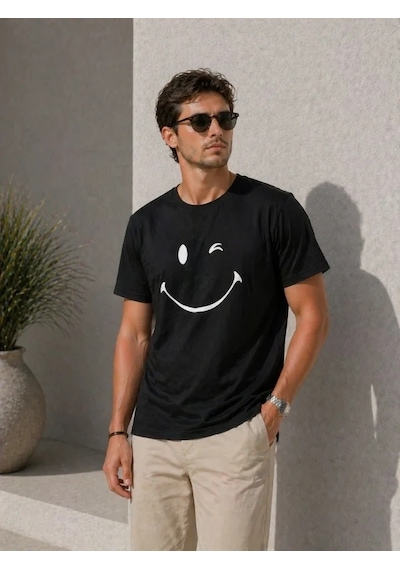 Defymoda Erkek Minimal Gülümseyen Yüz Baskılı Tişört Kısa Kol Yazlık T-shirt - Siyah