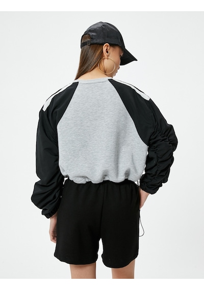Koton Crop Sweatshirt Renk Bloklu Beli Ayarlanabilir Lastikli Bisiklet Yaka Gri Melanj 4sal10670ık Gri Melanj Koton Crop Sweatshirt Renk Bloklu Beli Ayarlanabilir Lastikli Bisiklet Yaka Gri Melanj 4sal10670ık Gri Melanj