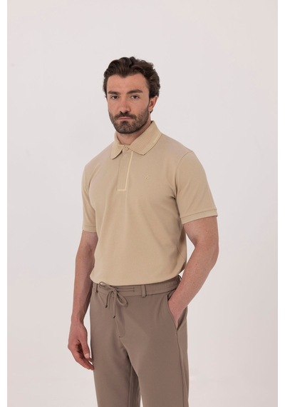 Sabri Özel Bej %100 Pamuk Bisiklet Yaka Düz Renk Basic T-shirt