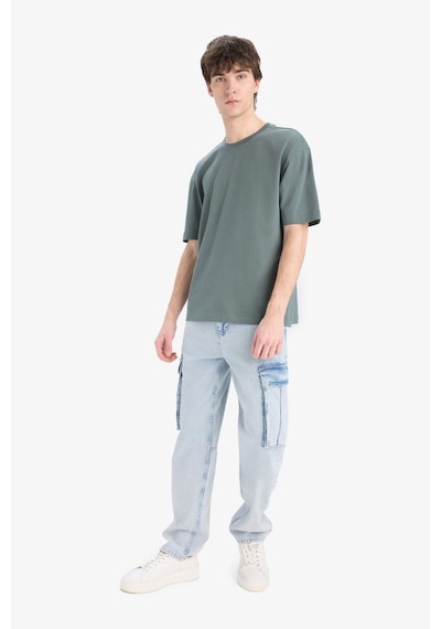 DeFacto Oversize Geniş Kalıp Bisiklet Yaka Basic Düz Kısa Kollu Tişört E6885AXNSGN463