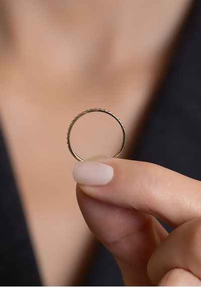 14 Ayar Altın Minimal Yarımtur Piramit Yüzük Sarı Altın