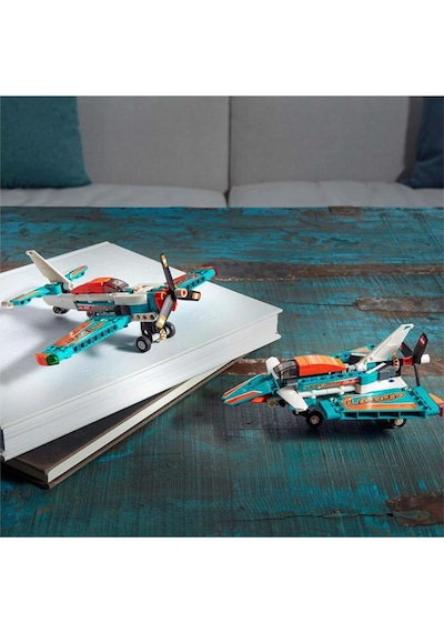 LEGO® Technic 42117 Yarış Uçağı Yapım Seti 154 Parça