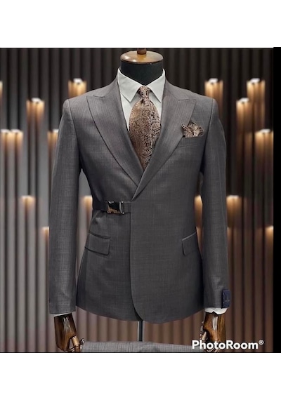İlayda Emir Slim Fit, Kırlangıç Yaka, 6 Drop, Erkek Takım Elbise Düğün Nişan Damatlık Kombin Kahverengi İlayda Emir Slim Fit, Kırlangıç Yaka, 6 Drop, Erkek Takım Elbise Düğün Nişan Damatlık Kombin Kahverengi