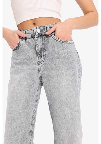 DeFacto Straight Fit Yüksek Bel Kısa Paça Jean Yıkamalı Pantolon E8013AX25SMNM55