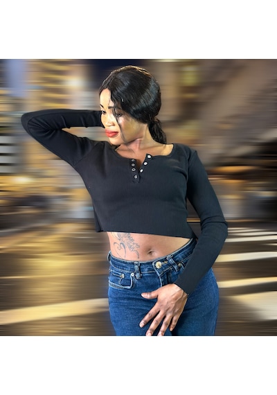 İbeeka Yeni Sezon Havuz Yaka Kesim Çıtçıt Yakalı Pamuk Kaşkorse Crop Body / Bluz Siyah Renk Siyah İbeeka Yeni Sezon Havuz Yaka Kesim Çıtçıt Yakalı Pamuk Kaşkorse Crop Body / Bluz Siyah Renk Siyah