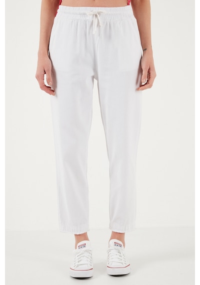 Lela Pamuklu Normal Bel Regular Fit Düz Paça Bayan Pantolon 668Yp42282S4 Beyaz