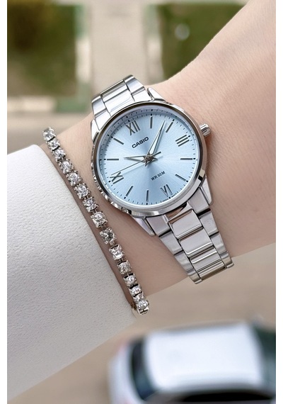 Casio Csıste255 Kadın Kol Saati Gümüş