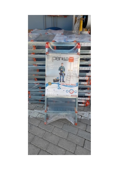 Tr Banio Perilla Çift Çıkışlı 4+4 Basamaklı Metal Merdiven Genel