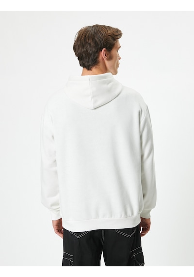 Koton Oversize Sweatshirt Kapşonlu Uzun Kollu Kanguru Cep Detaylı Şardonlu Beyaz 5wam70017mk Beyaz