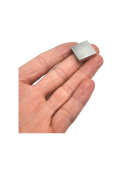 Güçlü Kare Neodyum Mıknatıs 20x20x5 Mm 2 Adet