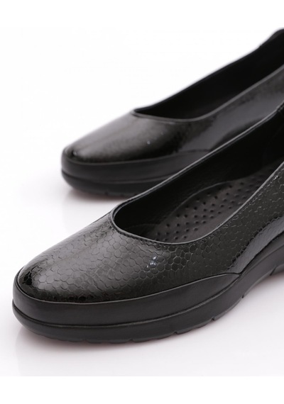 Dgn 2265 Kadin Comfort Ayakkabi Siyah Petek