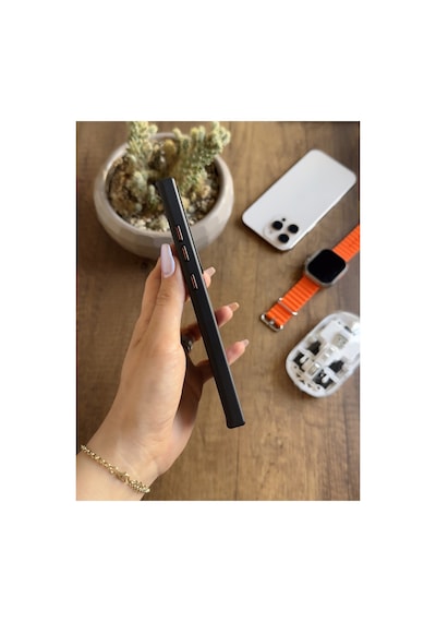 Samsung Galaxy S24 Ultra Uyumlu Karbon Desenli Standlı Ve Magsafe Uyumlu Kılıf Soocase700