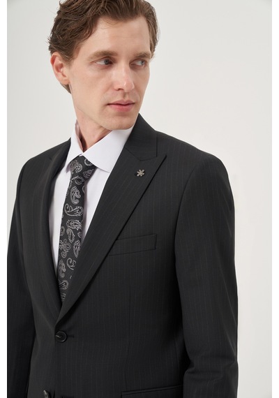 Morven Erkek Siyah Yünlü Platinium Classic Çizgili Slim Fit Sivri Yaka Takım Elbise 25mc001067001 Siyah Morven Erkek Siyah Yünlü Platinium Classic Çizgili Slim Fit Sivri Yaka Takım Elbise 25mc001067001 Siyah