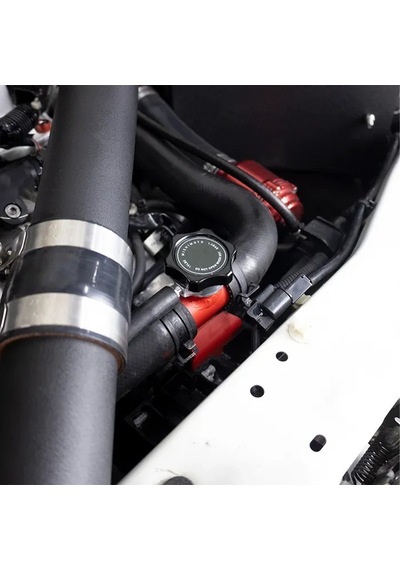 Mishimoto Mitsubishi Lancer Evo X 2008-2015 Soğutma Sıvı Borusu Giriş - Siyah