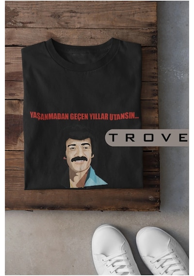 Startmore Unısex Kadın Erkek Müslüm Gürses Yıllar Utansın %100 Pamuk Baskılı Siyah Beyaz T-shirt Siyah