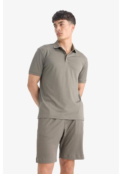 DeFacto Slim Fit Dar Kesim Polo Yaka Dokulu Kısa Kollu Krinkıl Tişört E1222AX25SMKH401 DeFacto Slim Fit Dar Kesim Polo Yaka Dokulu Kısa Kollu Krinkıl Tişört E1222AX25SMKH401