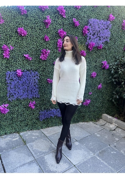 Boğazlı Yırtık Detaylı Triko Kazak- Beyaz Renk-490 Beyaz