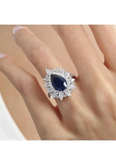 Mia Vento Effective Diamond Londra Tutkusu Sentetik Safir Taşlı Gümüş Yüzük