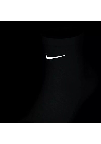 Nike Spark Lightweight Running Ankle Quarter Socks Dri-fit Reflektörlü Bilek Tekli Koşu Çorabı Siyah