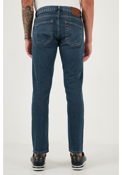 Buratti Pamuklu Regular Fit Normal Bel Boru Paça Jeans Erkek Kot Pantolon 2211C36Parma Mavi Buratti Pamuklu Regular Fit Normal Bel Boru Paça Jeans Erkek Kot Pantolon 2211C36Parma Mavi