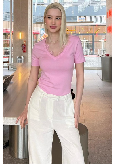 Pembe V Yaka Dantelli Kadın Tişört Mg2712 Pembe