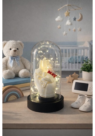Fanus İçinde Bebek, El Figürü Ve Welcome Baby Yazı Detayı İle Peri Led Dekor Yeni Doğan Hediyesi Beyaz