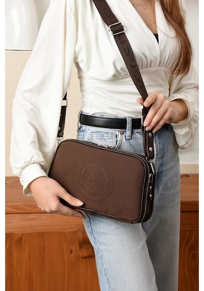 Just Polo Kadın Günlük Kullanıma Uygun Ayarlanabilir Askılı Şık Omuz Çantası Ebat : 26 X 16 Cm Kahve 80667976