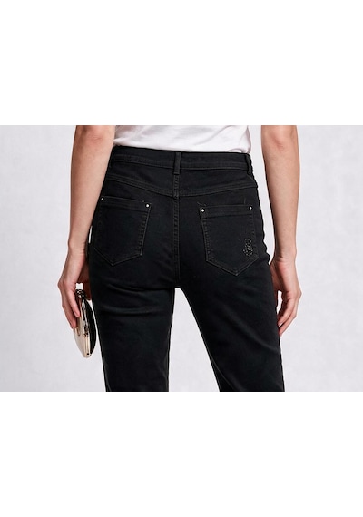 Seleste Kadın Yüksek Bel Düz Kesim Püsküllü Paça Crop Denim Pantolon Siyah Seleste Kadın Yüksek Bel Düz Kesim Püsküllü Paça Crop Denim Pantolon Siyah