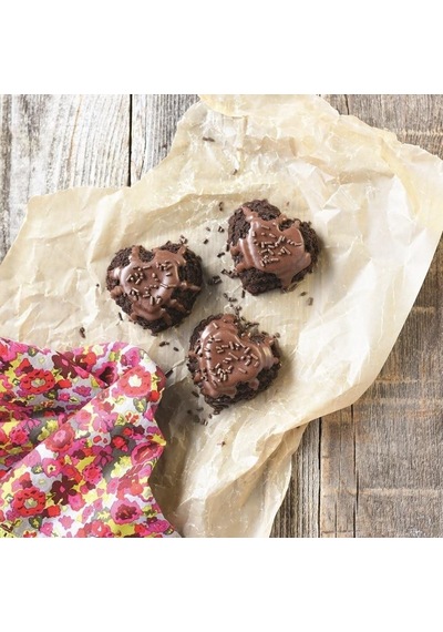 Nordicware 6 Lı Mini Kalp Kek Kalıbı - Platin