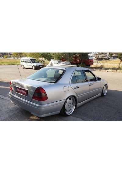 Mercedes C200 Yan Marşpiyel Takımı-----Fibersan Tuning