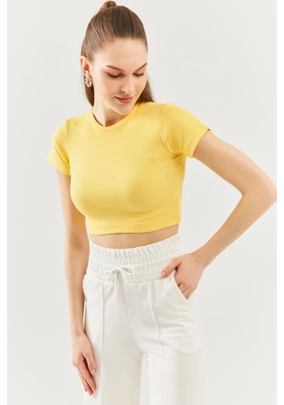 Butikgiz Kadın Kısa Kol Bisiklet Yaka Vücuda Oturan %100 Pamuklu Kaşkorse Esnek Crop Bluz Sari
