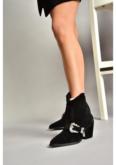 Fox Shoes T380395002 Siyah Süet Taş Detaylı Kadın Bot Siyah-Süet Siyah