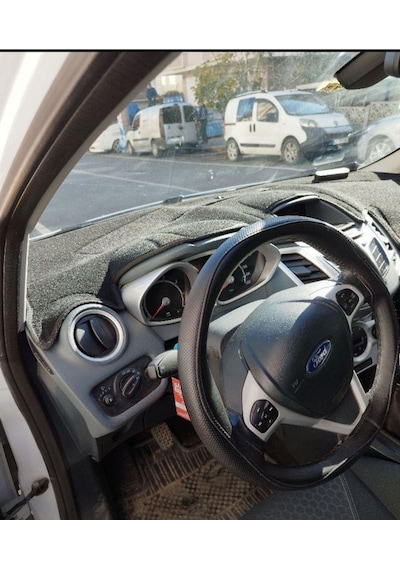 2014+ Modellerin Uygun Ford Fiesta Torpido Koruma Halısı Kenar Renk Siyah