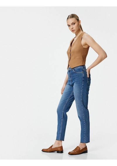 Koton Mom Fit Kot Pantolon Rahat Kesim Hafif Dar Paça - Mom Jean Orta İndigo 4sal40104md 4SAL40104MDMID İndigo Koton Mom Fit Kot Pantolon Rahat Kesim Hafif Dar Paça - Mom Jean Orta İndigo 4sal40104md 4SAL40104MDMID İndigo
