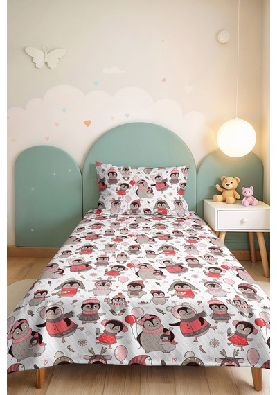 Evimde Bambaşka Penguen Pembe Kız Çocuk Pike Takımı - Sevimli Gri Bebek Odası Mevsimlik Yatak Örtüsü - 160x220  CM