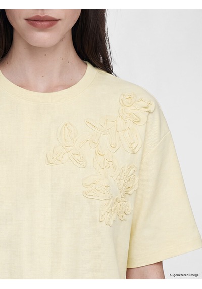 Lcw Comfort Sarı Soft Touch Çiçek Aplikeli Bluz