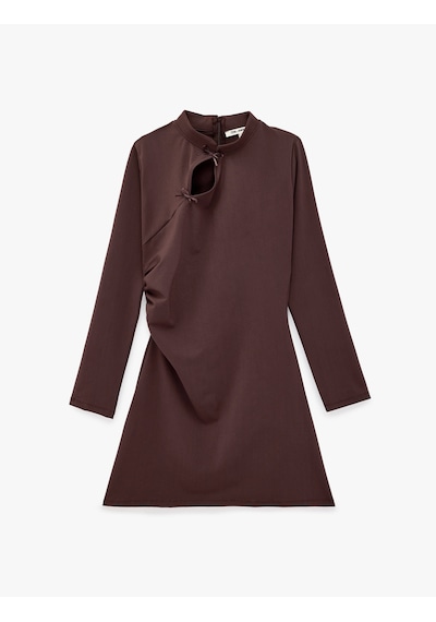 Koton Pencere Detaylı A Kesim Qipao Yaka Fiyonklu Uzun Kollu Krep Mini Elbise Kahverengi 7wal80033ık Kahve Koton Pencere Detaylı A Kesim Qipao Yaka Fiyonklu Uzun Kollu Krep Mini Elbise Kahverengi 7wal80033ık Kahve