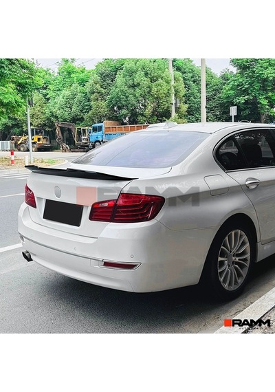 Bmw F10 Bagaj Spoiler - Parlak Siyah