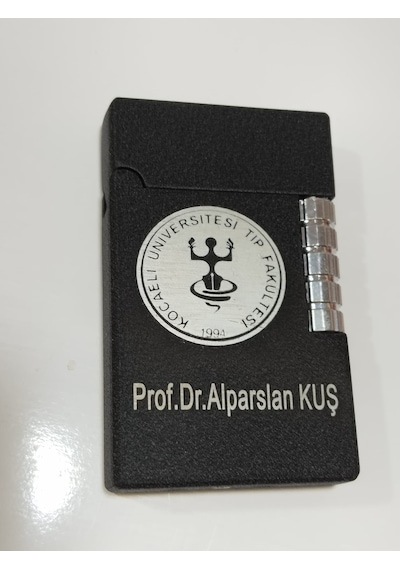 Doktorlara Özel Logolu & İsimli Çakmak Ve Tasarım Kutusundahediye