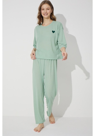 Siyah İnci Soft Touch Ince Örme Nakışlı Pijama Takım Yeşil