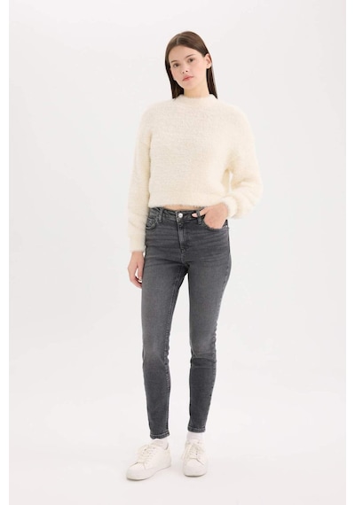 DeFacto Skinny Fit Yüksek Bel Düz Paça Uzun Jean Görünümlü Yıkamalı Pantolon D5047AX24CWNM36