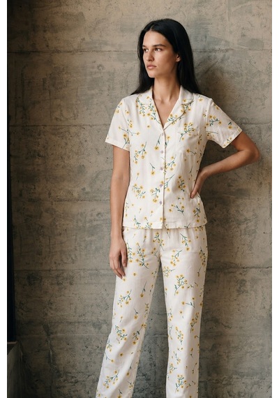 Norcia Sports V Yaka Düğmeli Casual Çok Renkli Pijama Takımı Çok Renkli - 929322530 Çok Renkli - 929322530 Çok Renkli Norcia Sports V Yaka Düğmeli Casual Çok Renkli Pijama Takımı Çok Renkli - 929322530 Çok Renkli - 929322530 Çok Renkli