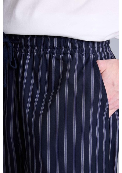 Defacto Regular Fıt Cepli Kısa Boy Poplin Alt H2742ax26spnv135 Lacivert-nv135