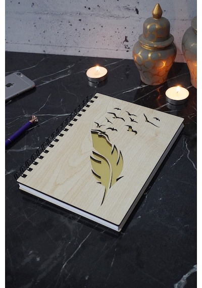 Kuş Tüy Desenli Ahşap Defter - A5 Spiralli - Günlük - Çizgisiz Defter Ahşap Rengi Banu A5 Notebook